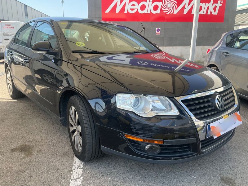 Volkswagen Passat 2.0 TDI Edition Plus 2009 – снимка 12