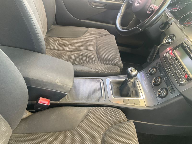 Volkswagen Passat 2.0 TDI Edition Plus 2009 – снимка 35