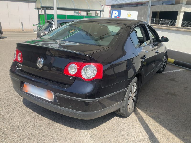 Volkswagen Passat 2.0 TDI Edition Plus 2009 – снимка 8