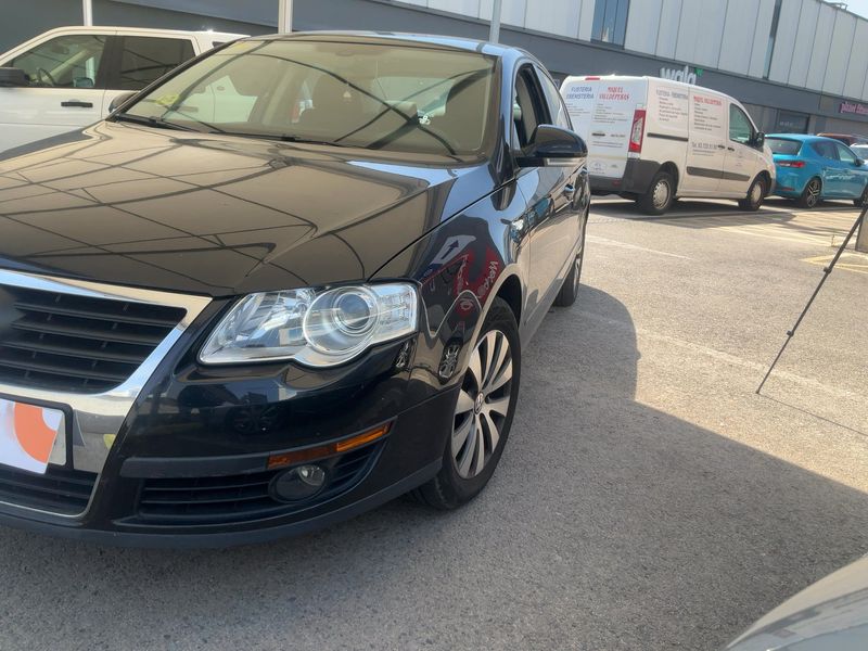 Volkswagen Passat 2.0 TDI Edition Plus 2009 – снимка 2