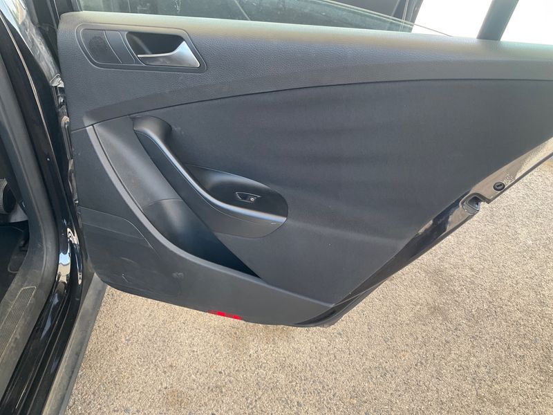 Volkswagen Passat 2.0 TDI Edition Plus 2009 – снимка 39