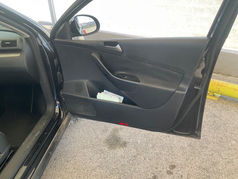 Volkswagen Passat 2.0 TDI Edition Plus 2009 – снимка 33