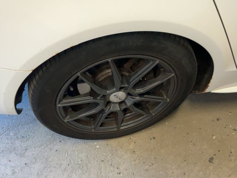 Audi A4 2.0 TDI quattro Attraction 2013 – снимка 9