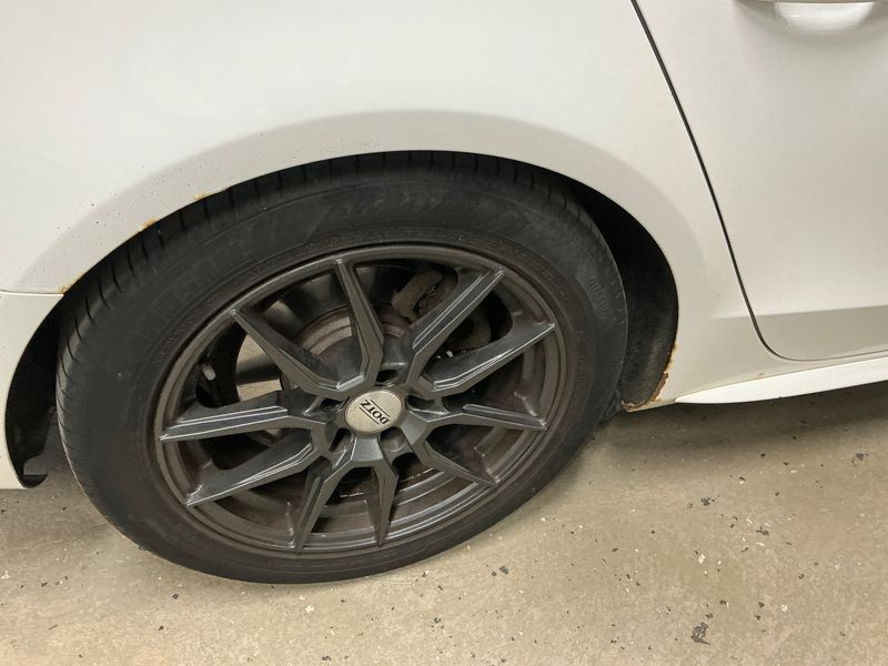Audi A4 2.0 TDI quattro Attraction 2013 – снимка 23