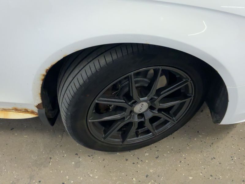 Audi A4 2.0 TDI quattro Attraction 2013 – снимка 11