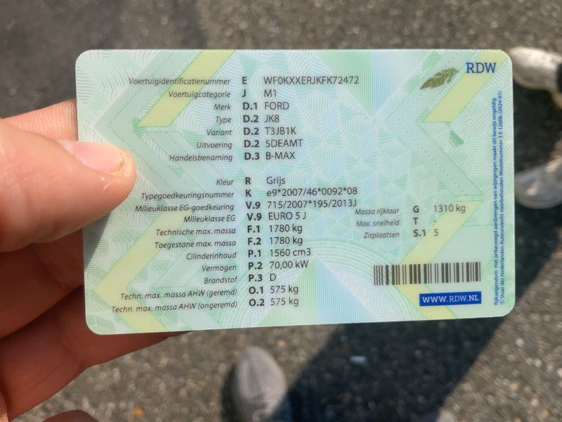 Ford B-Max 1.6 TDCi Titanium 2015 – снимка 20