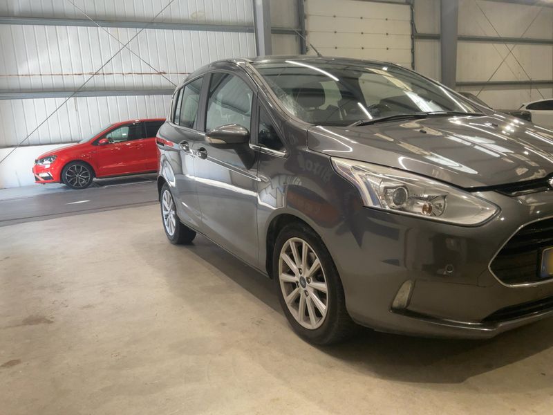 Ford B-Max 1.6 TDCi Titanium 2015 – снимка 12