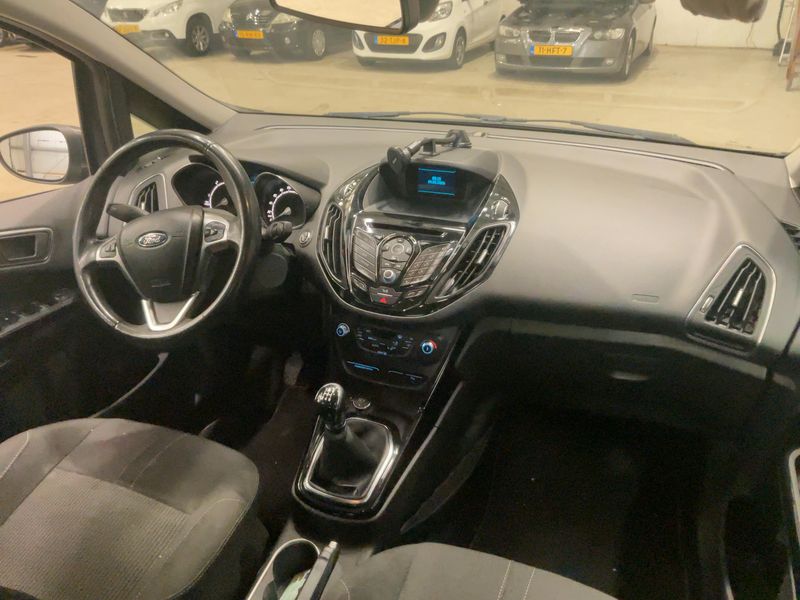 Ford B-Max 1.6 TDCi Titanium 2015 – снимка 17