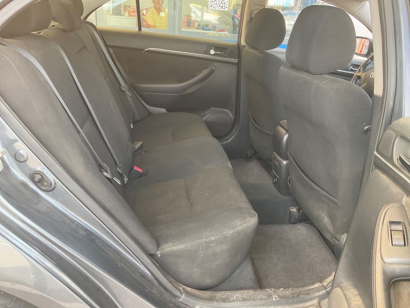 Toyota Avensis 2.2 D-4D Sol 2005 – снимка на щета