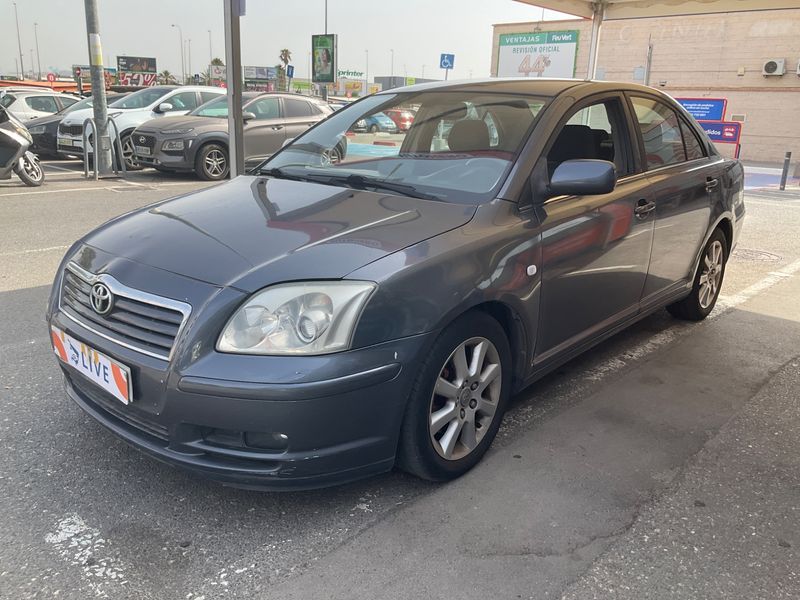 Toyota Avensis 2.2 D-4D Sol 2005 – снимка 1