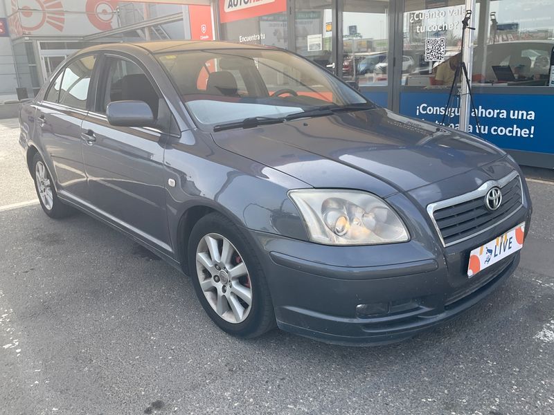 Toyota Avensis 2.2 D-4D Sol 2005 – снимка на щета
