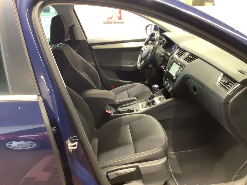 Skoda Octavia 2.0 TDI Edition 2015 – снимка 17