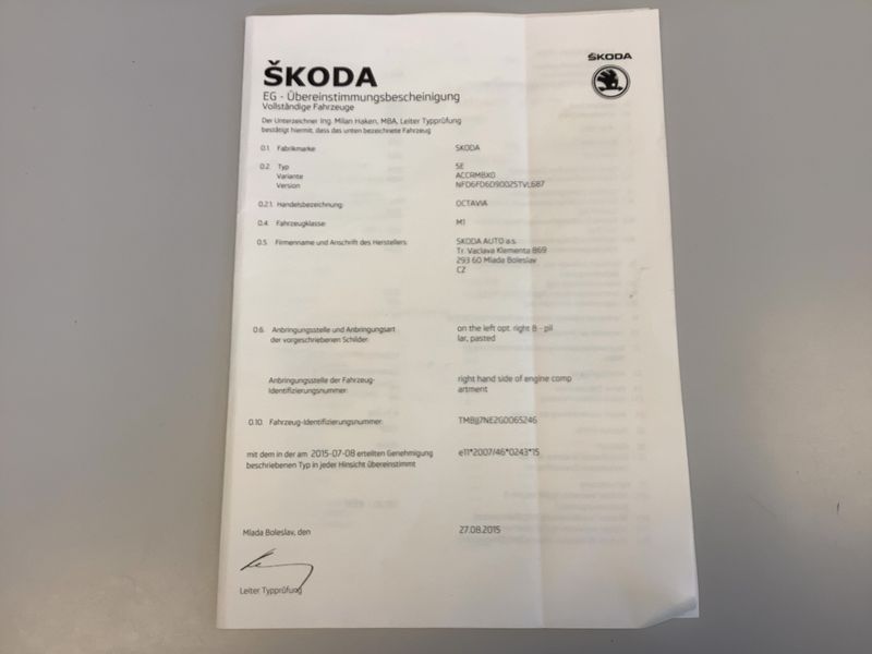 Skoda Octavia 2.0 TDI Edition 2015 – снимка 22