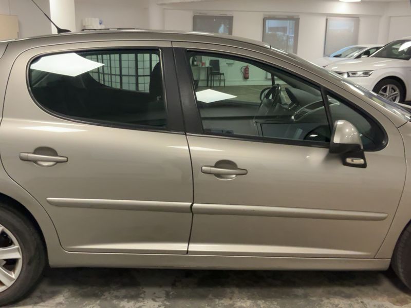 Peugeot 207 1.6 Premium 2008 – снимка 10