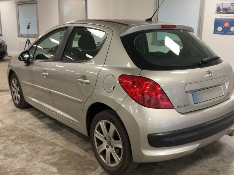 Peugeot 207 1.6 Premium 2008 – снимка 6