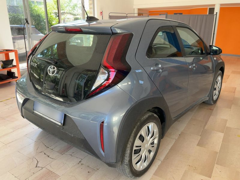 Toyota Aygo X 1.0 Active 2025 – снимка 8