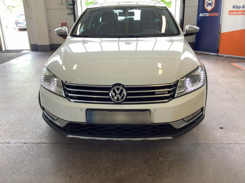 Volkswagen Passat 2.0 TDI 4Motion BlueMotion Tech 2013 – снимка 14