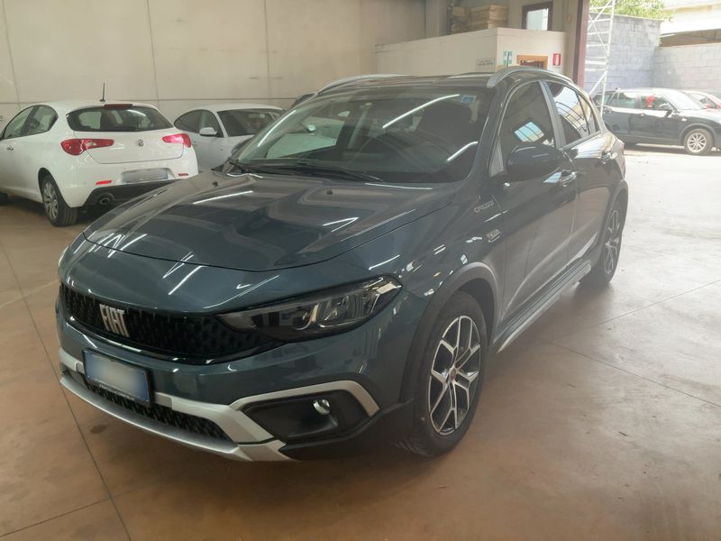 Fiat Tipo 1.5 Mild-Hybrid Cross 2022 – снимка 1