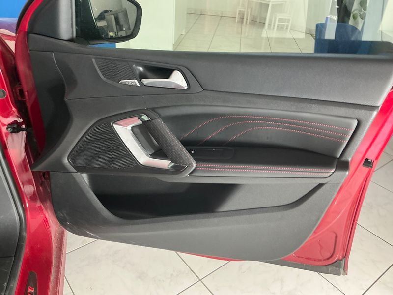 Peugeot 308 1.6 THP GTi 2017 – снимка 37