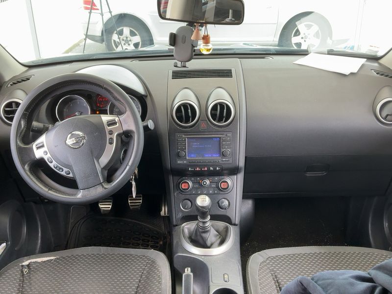 Nissan Qashqai 1.5 dCi Tekna 2010 – снимка 17
