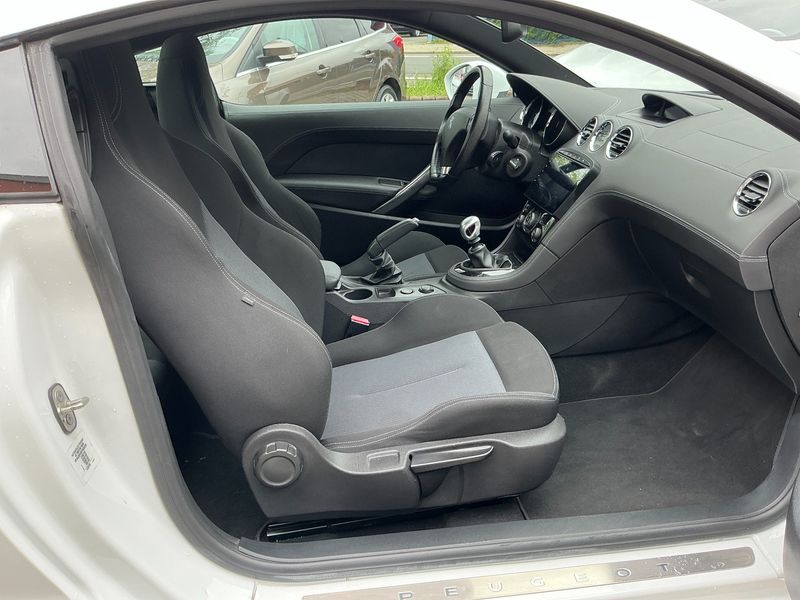 Peugeot RCZ 1.6 THP Basis 2015 – снимка 16