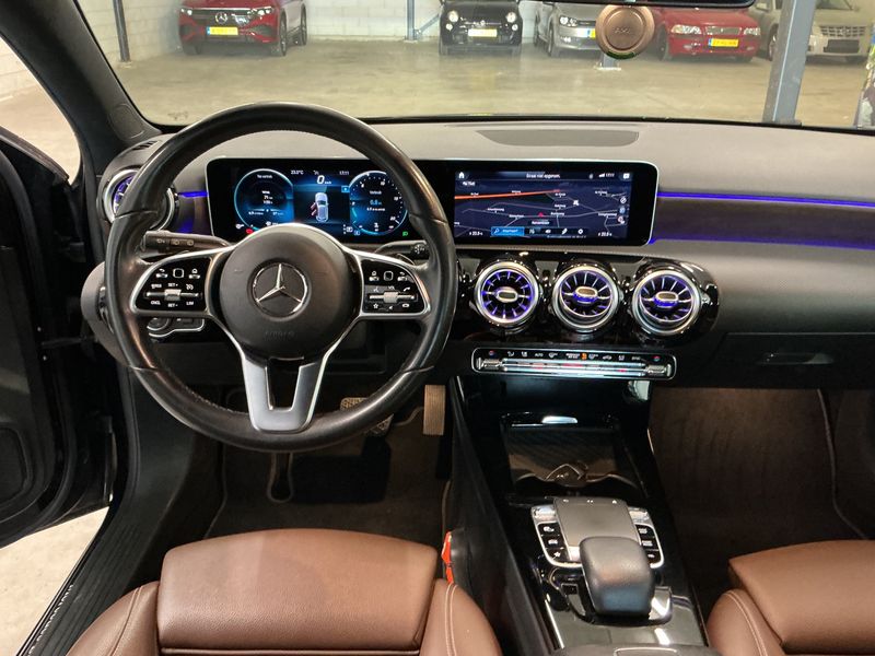 Mercedes-Benz A-Klasse A 200 2018 – снимка 17