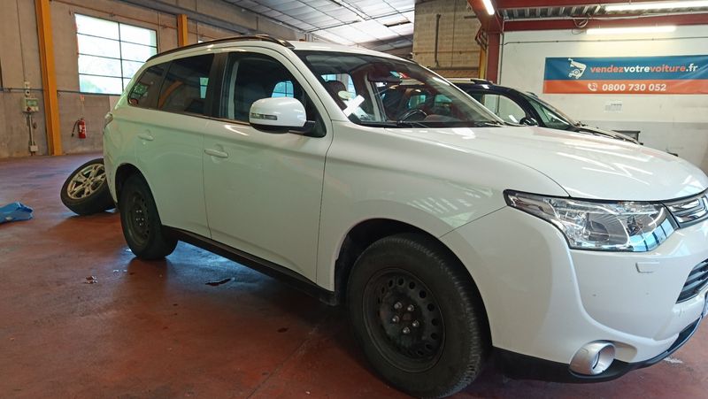 Mitsubishi Outlander 2.2 DI-D Instyle ClearTec 4WD 2015 – снимка 12