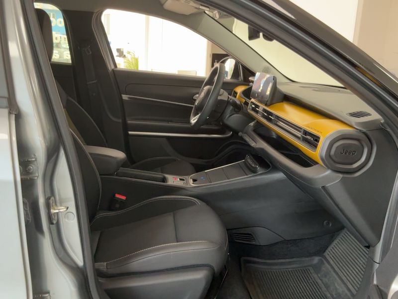 Jeep Avenger electric drive 115 kW Summit Electric 2023 – снимка 16