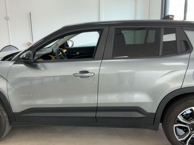 Jeep Avenger electric drive 115 kW Summit Electric 2023 – снимка 4