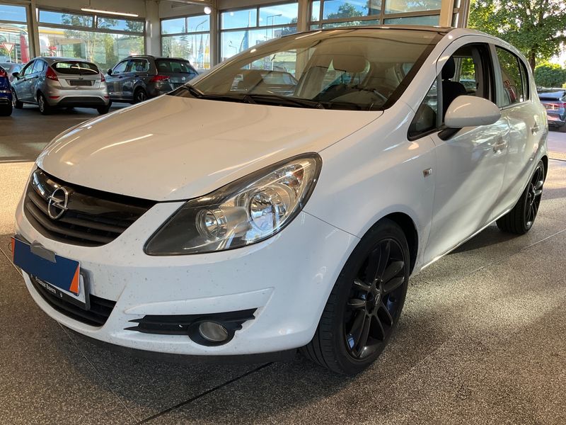 Opel Corsa 1.4 Color Edition 2010 – снимка 1