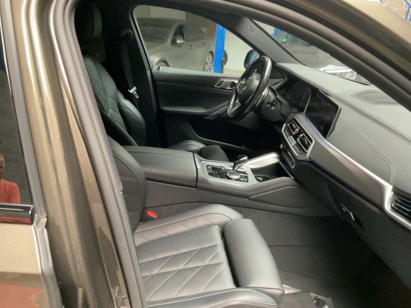 BMW X6 xDrive 40i Mild-Hybrid M Sport 2022 – снимка 16