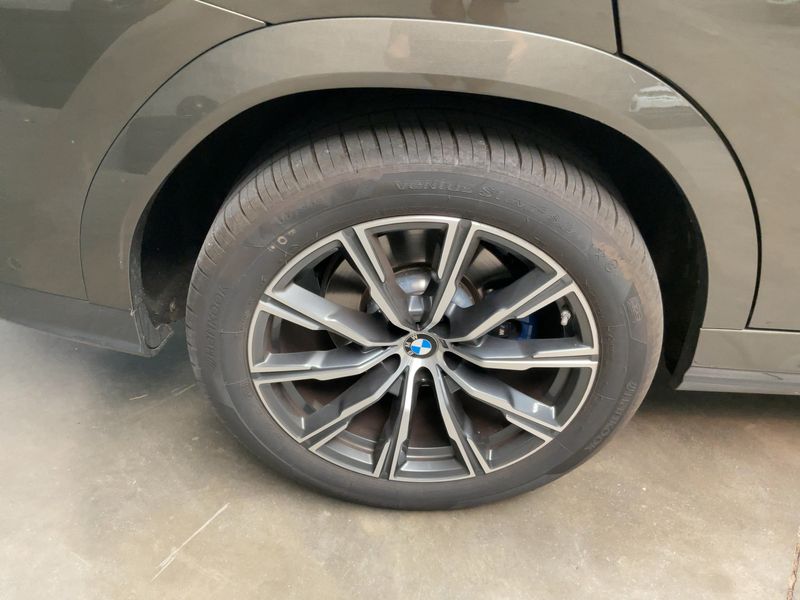 BMW X6 xDrive 40i Mild-Hybrid M Sport 2022 – снимка 9