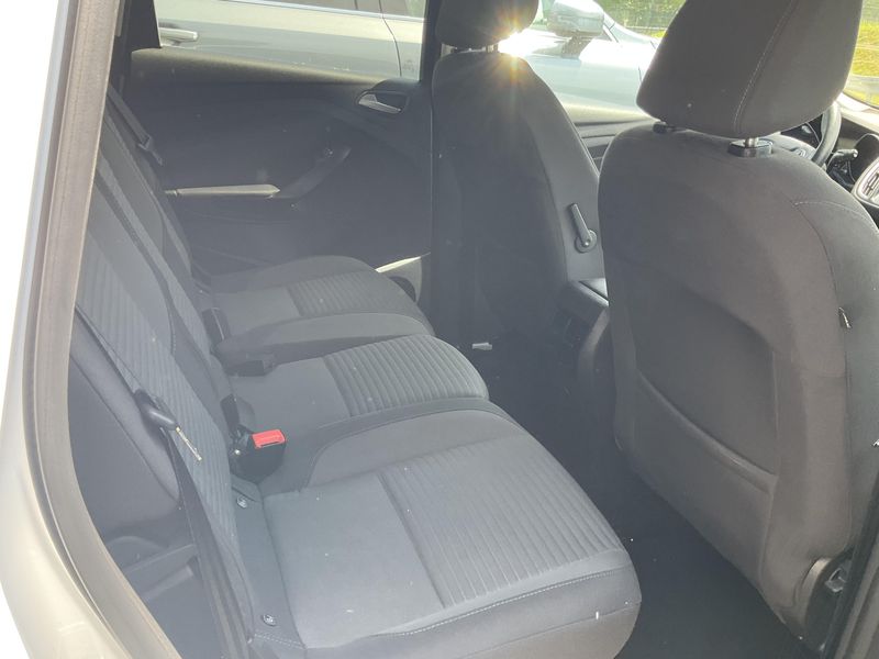 Ford C-Max 1.5 EcoBoost Titanium 2018 – снимка 19