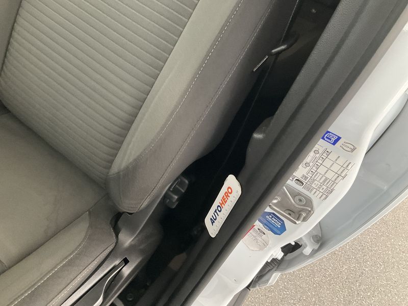 Ford C-Max 1.5 EcoBoost Titanium 2018 – снимка 25