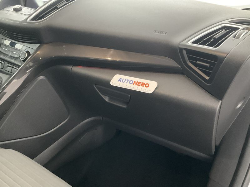 Ford C-Max 1.5 EcoBoost Titanium 2018 – снимка 21