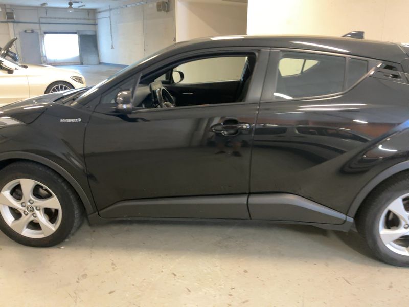 Toyota C-HR 1.8 Hybrid Active 2018 – снимка 4