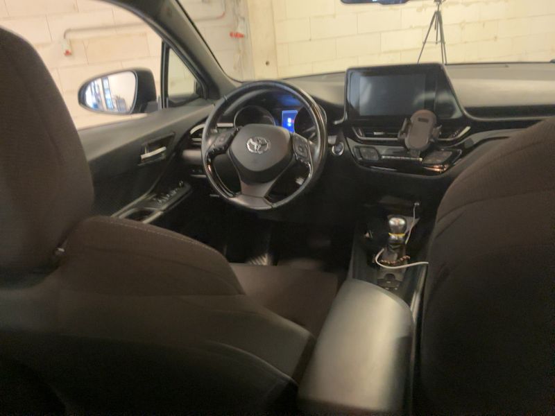 Toyota C-HR 1.8 Hybrid Active 2018 – снимка 17