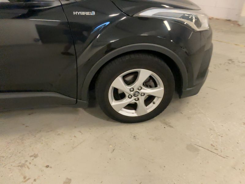 Toyota C-HR 1.8 Hybrid Active 2018 – снимка 11
