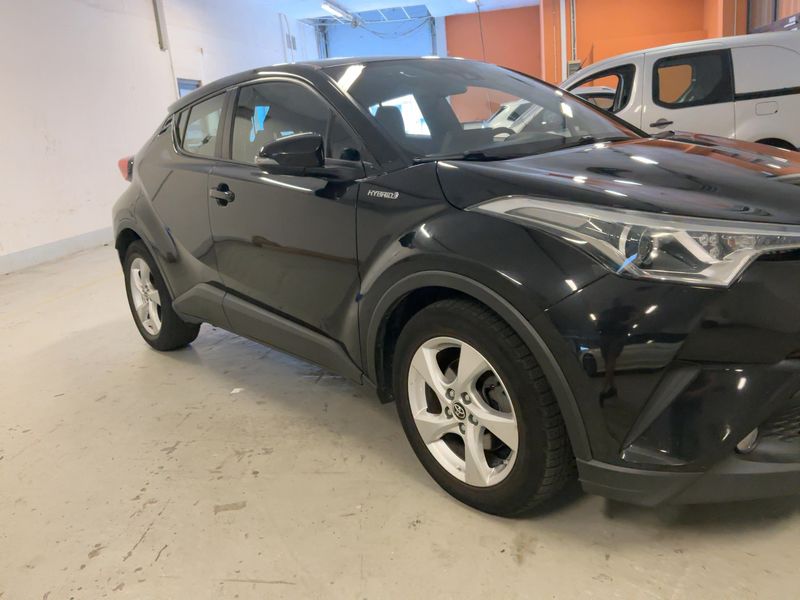 Toyota C-HR 1.8 Hybrid Active 2018 – снимка 12