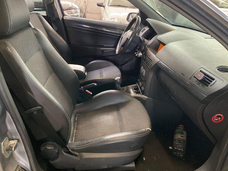 Opel Astra 1.7 CDTI Cosmo 2005 – снимка 3