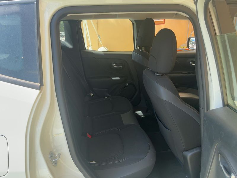 Jeep Renegade 1.6 M-Jet Limited FWD 2018 – снимка 19
