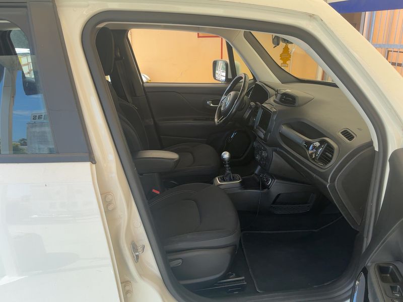 Jeep Renegade 1.6 M-Jet Limited FWD 2018 – снимка 16