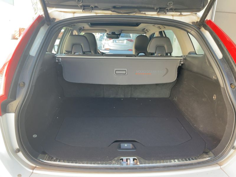 Volvo XC60 2.0 D4 Ocean Race 2WD 2015 – снимка 15