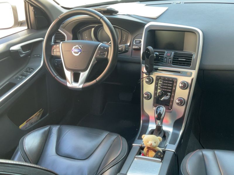 Volvo XC60 2.0 D4 Ocean Race 2WD 2015 – снимка 17