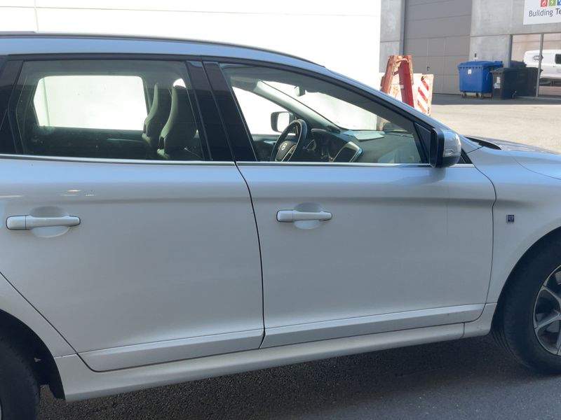 Volvo XC60 2.0 D4 Ocean Race 2WD 2015 – снимка 10