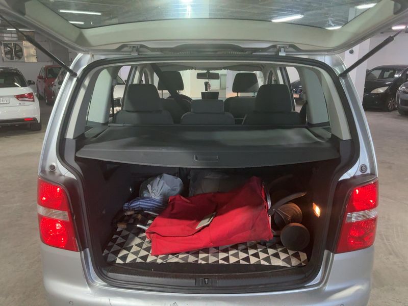 Volkswagen Touran 1.4 TSI Goal 2006 – снимка 15
