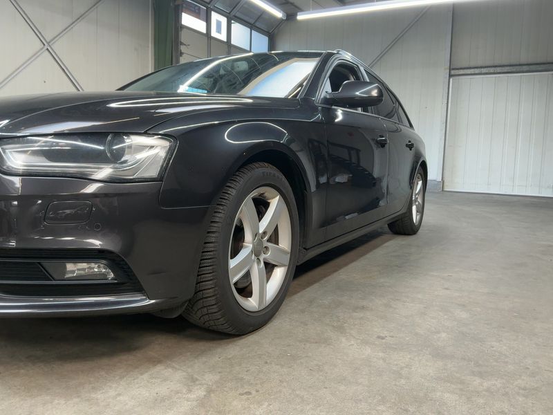 Audi A4 3.0 V6 TDI Ambition 2012 – снимка 2