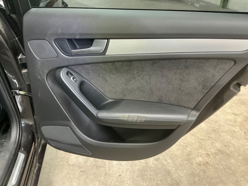 Audi A4 3.0 V6 TDI Ambition 2012 – снимка 33