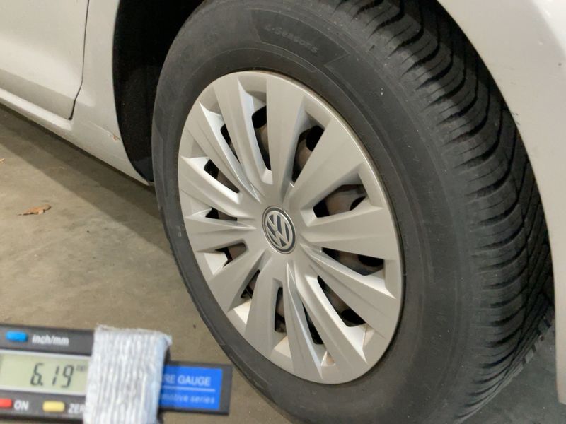 Volkswagen Golf VII 1.2 TSI Trendline BlueMotion Tech 2013 – снимка 5