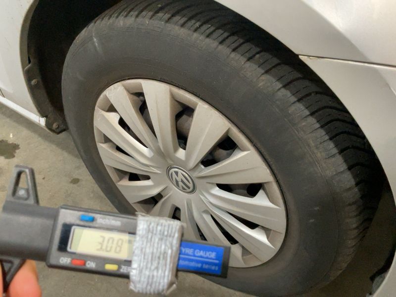 Volkswagen Golf VII 1.2 TSI Trendline BlueMotion Tech 2013 – снимка 11